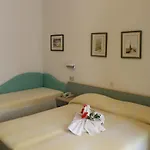 Erika Ξενοδοχείο 3*