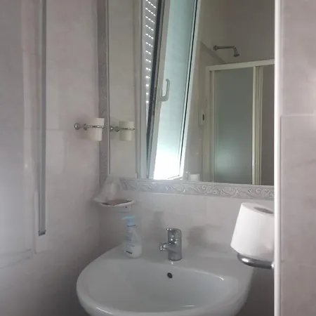 Erika Hotel 3*